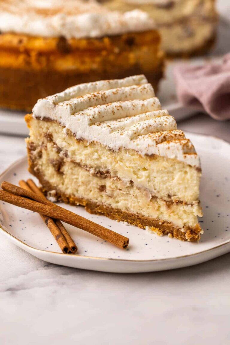 Cheesecake al Cinnamon Roll: cremosa, speziata e senza crepe